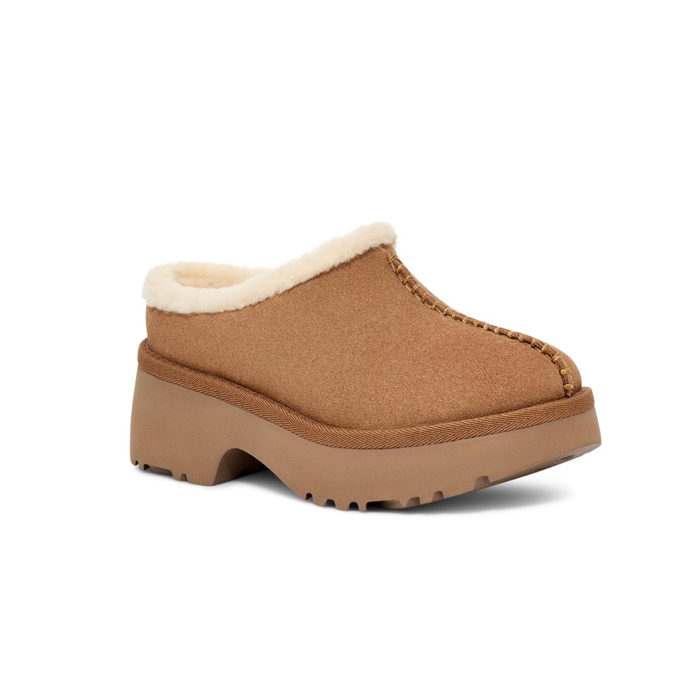 UGG® New Heights Cozy Clog- NO BOX - Picture 2 of 14